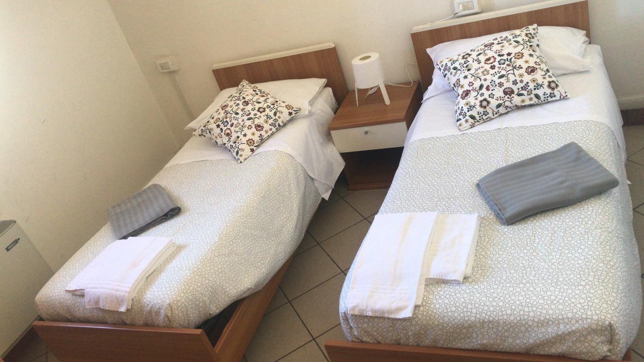 Albergo E Ostello Della Gioventu Biella Centro Storico Dış mekan fotoğraf