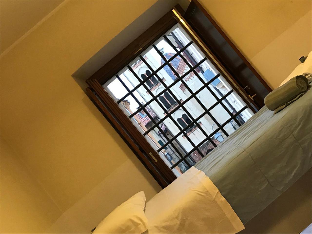 Albergo E Ostello Della Gioventu Biella Centro Storico Dış mekan fotoğraf